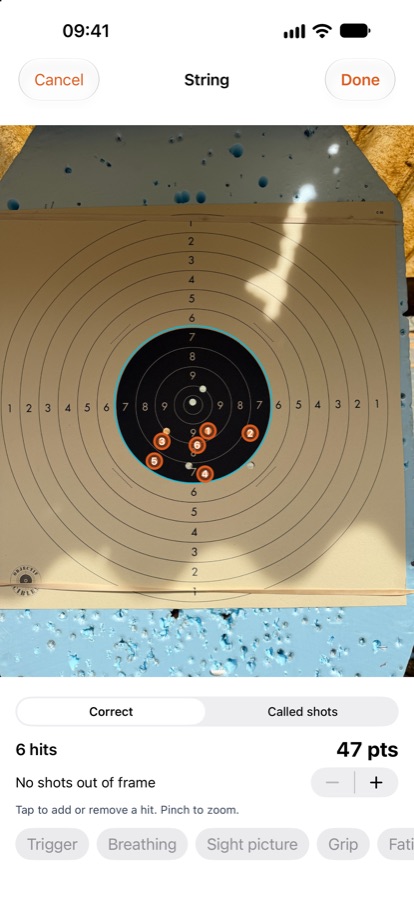 GUNTEN screen: a photographed target with hits detected and scored.